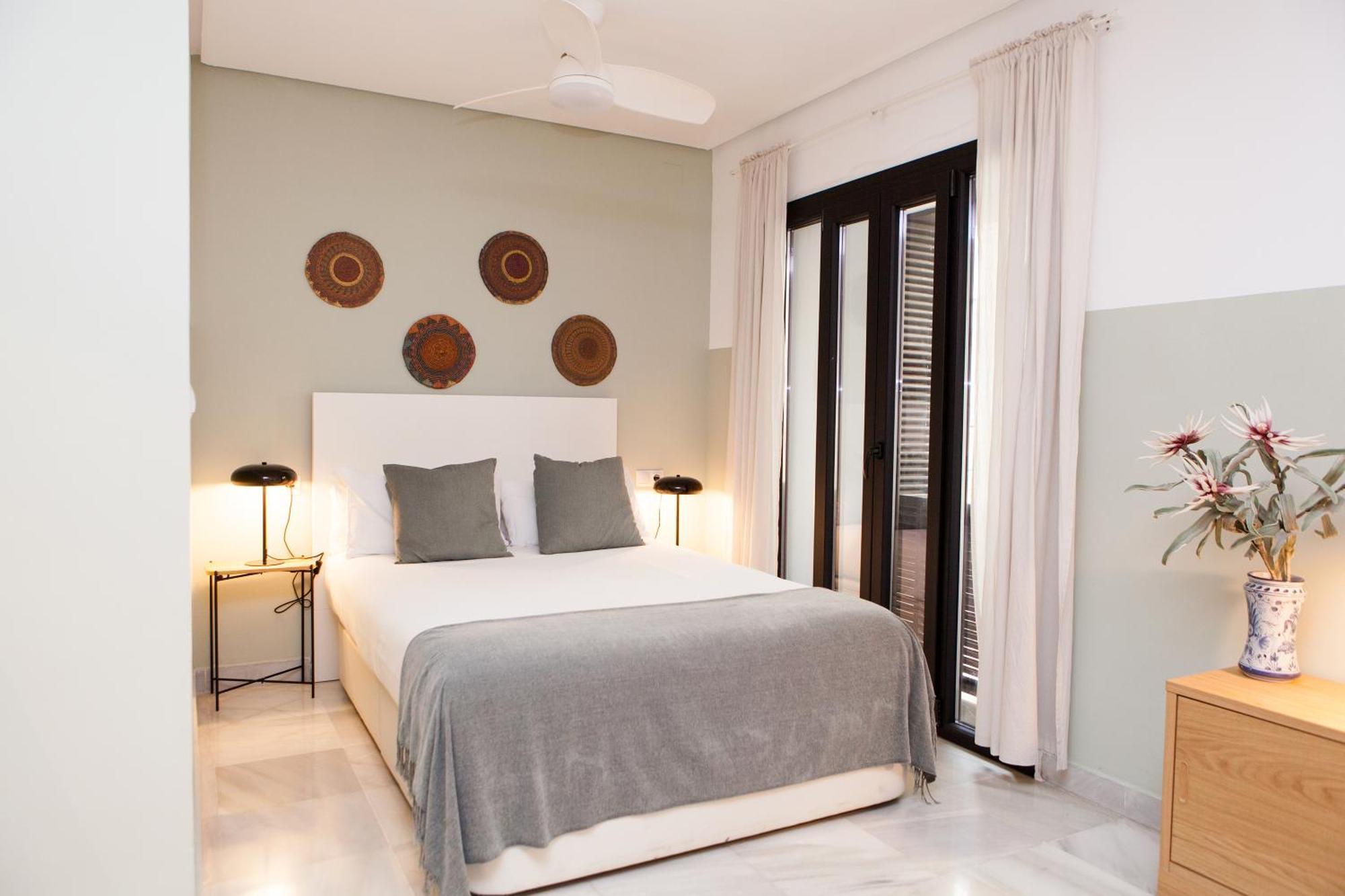 Galera Suites Севилья Экстерьер фото